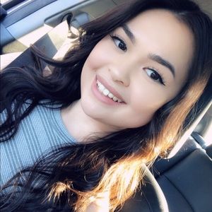 Meet your Posher, Angela